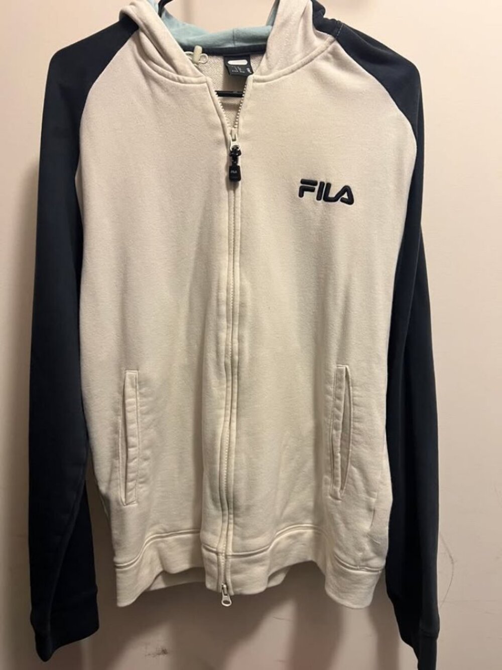 Fila Men's Zip-Up Hoodie Medium Cream Navy Colorblock Embroidered Logo